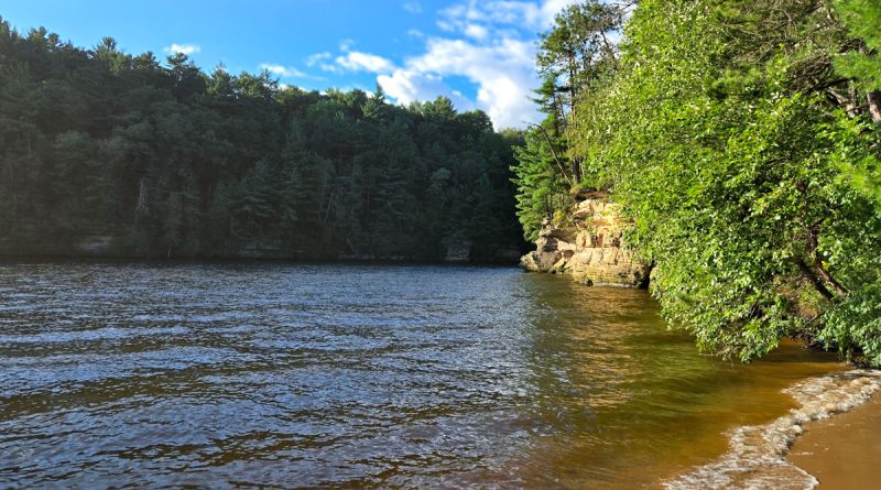 Chapel Gorge Trail - Wisconsin River