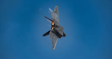 F22 Raptor making turn over EAA at Oshkosh